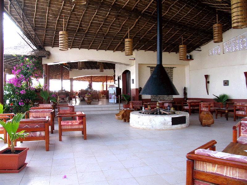 Royal Lodge Hotel Sine-Saloum 外观 照片
